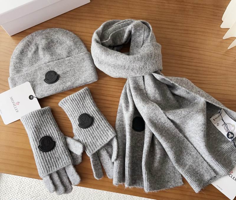 Moncler Scarf Hat Gloves (56)