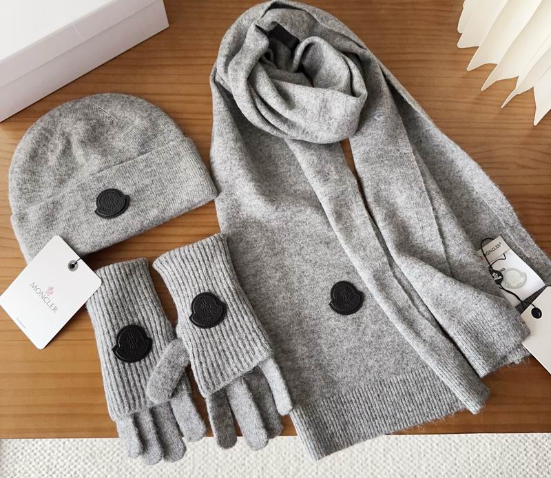 Moncler Scarf Hat Gloves (60)