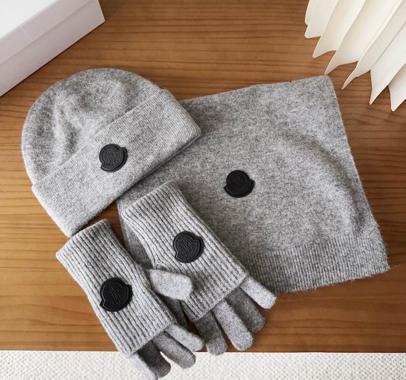 Moncler Scarf Hat Gloves (63)