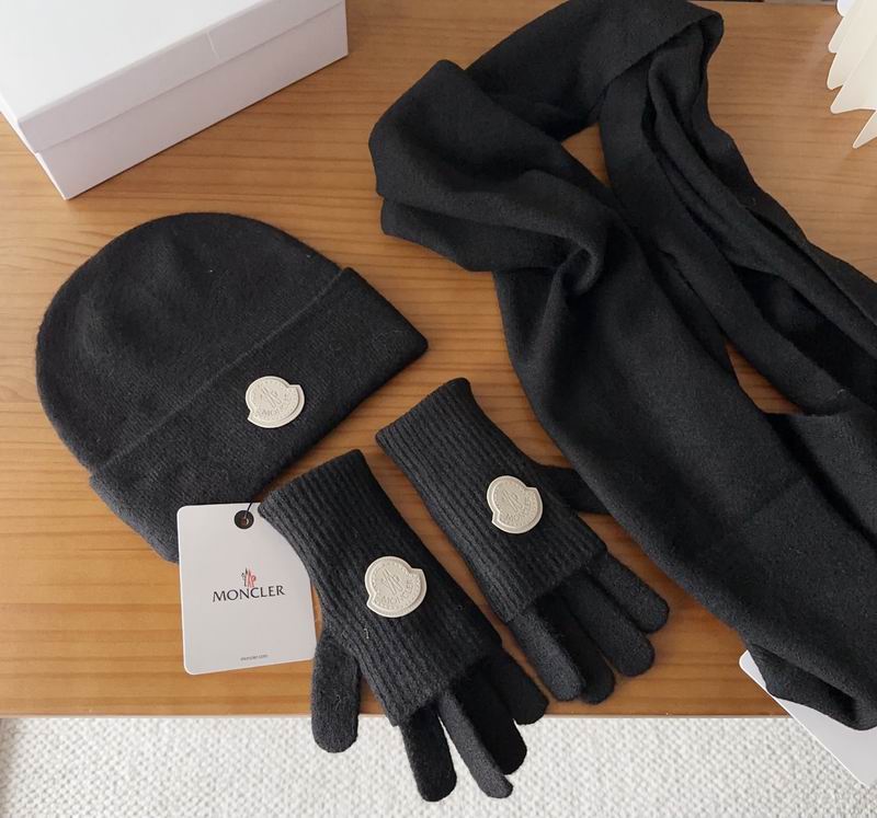 Moncler Scarf Hat Gloves (65)