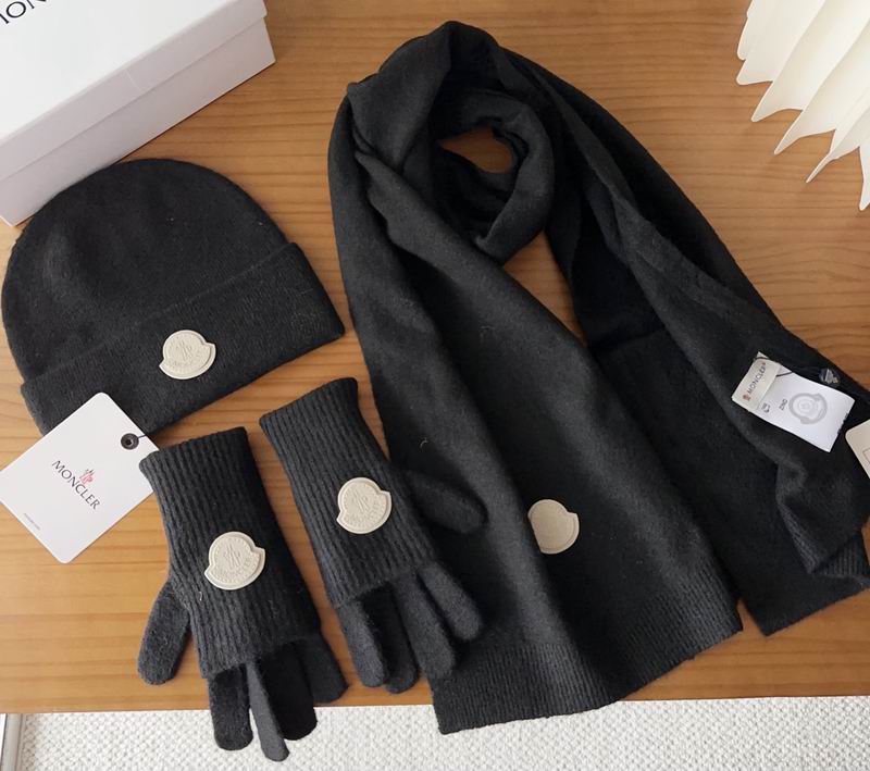 Moncler Scarf Hat Gloves (69)