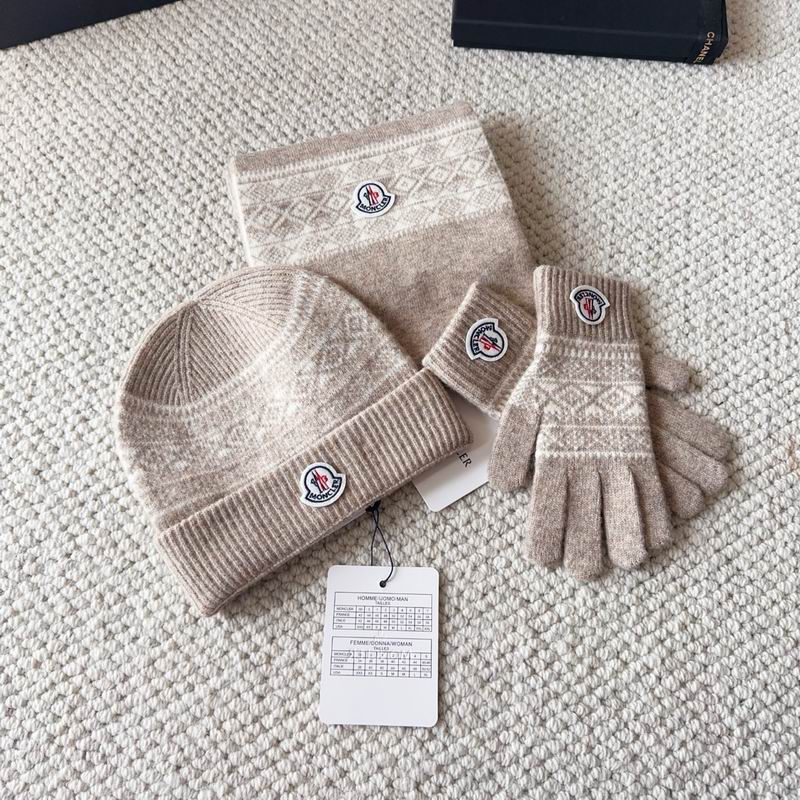 Moncler Scarf Hat Gloves (89)