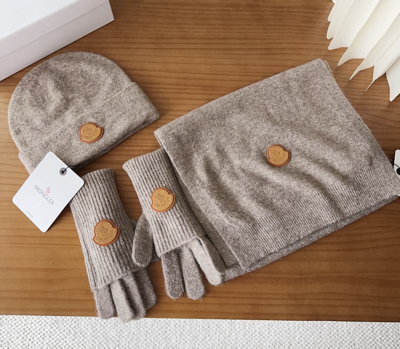 Moncler Scarf Hat Gloves (90)