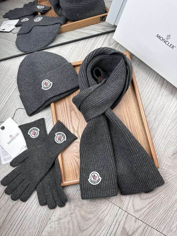 Moncler Scarf Hat Gloves hm (44)