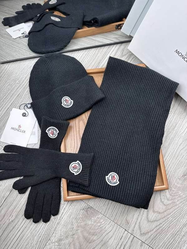 Moncler Scarf Hat Gloves hm (49)