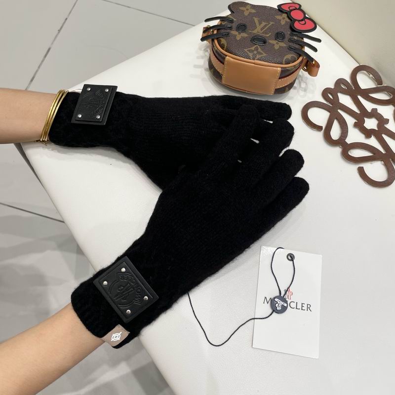 Moncler gloves 26 (4)