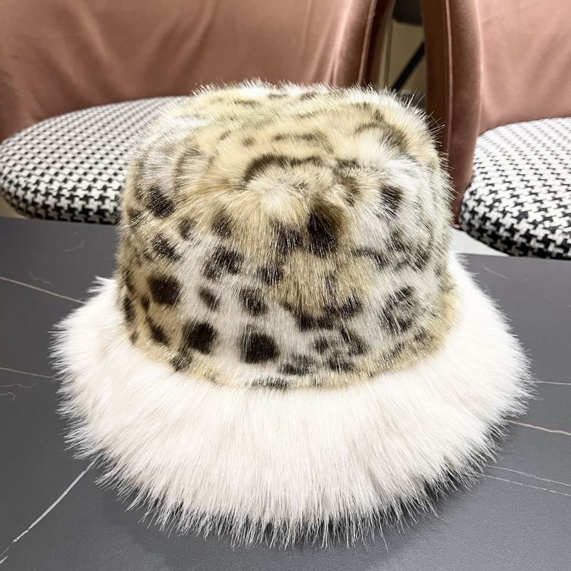 Moncler hat (470)