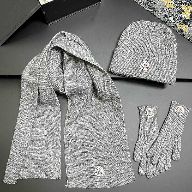 Moncler scarf hat gloves dx (5)