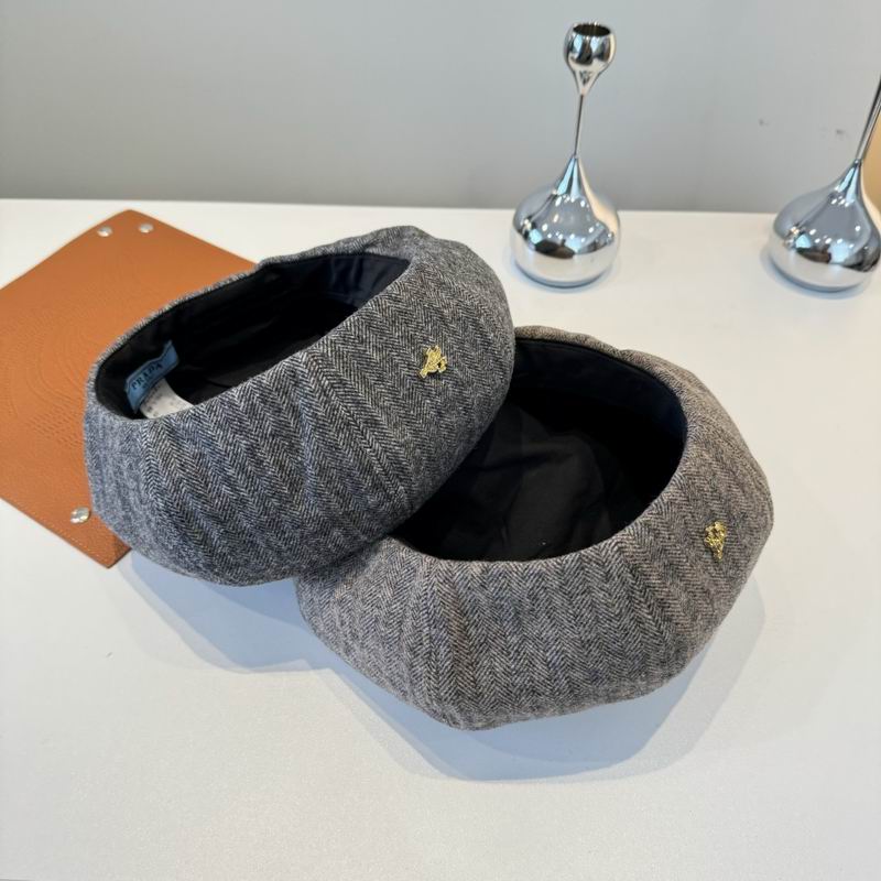 Prada Beret (56)