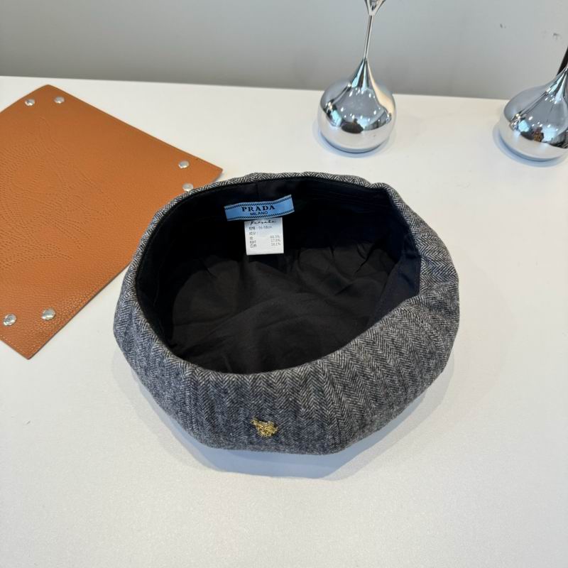 Prada Beret (65)