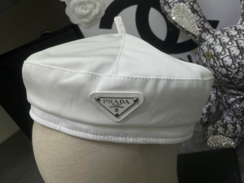 Prada Beret dx (77)