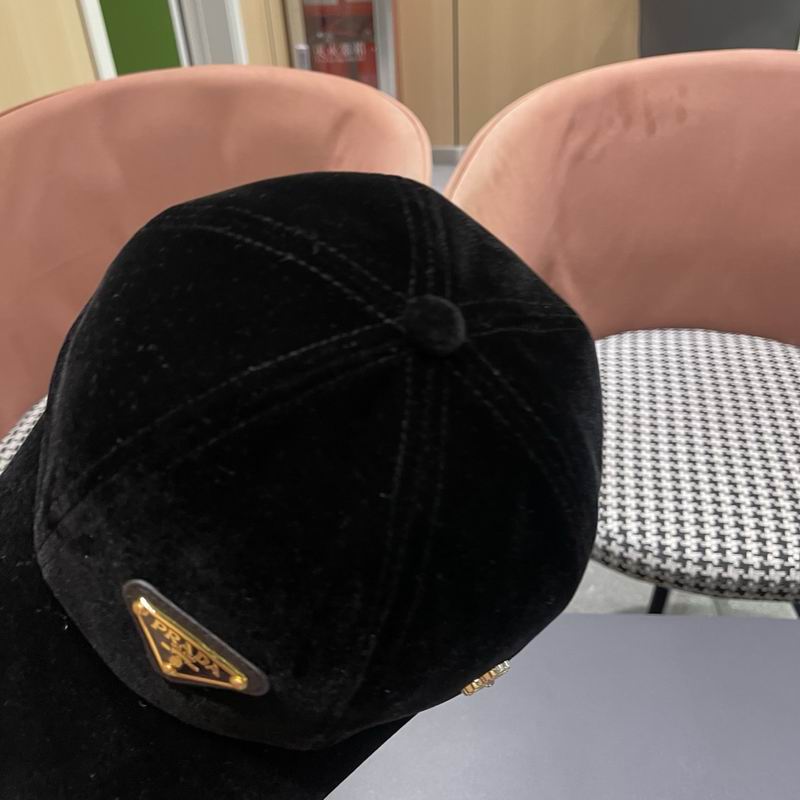 Prada Cap (694)