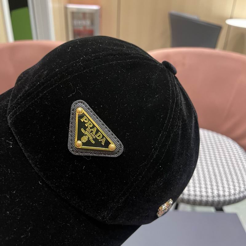 Prada Cap (695)