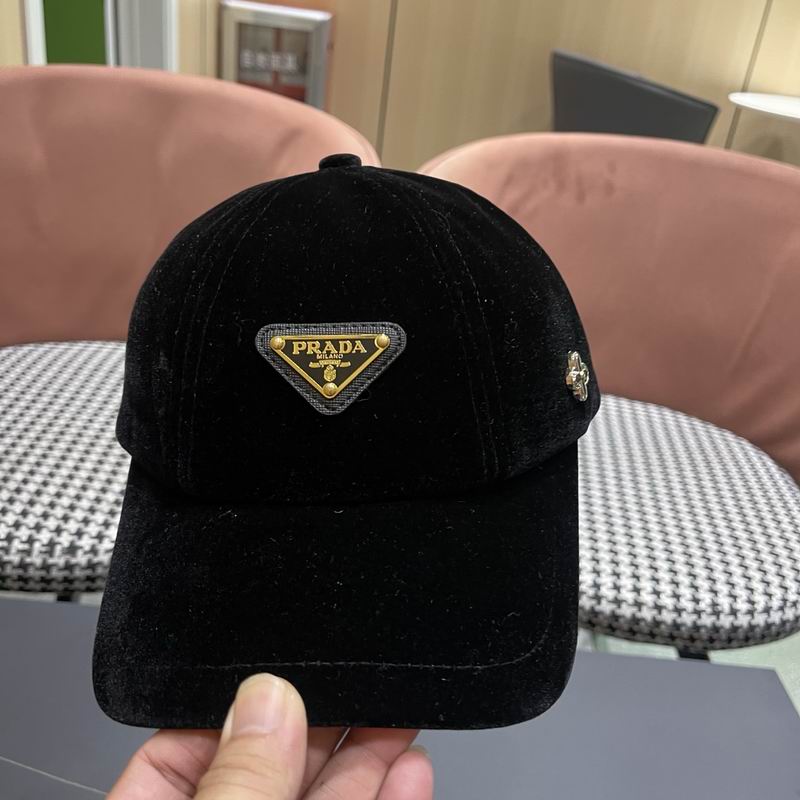 Prada Cap (697)