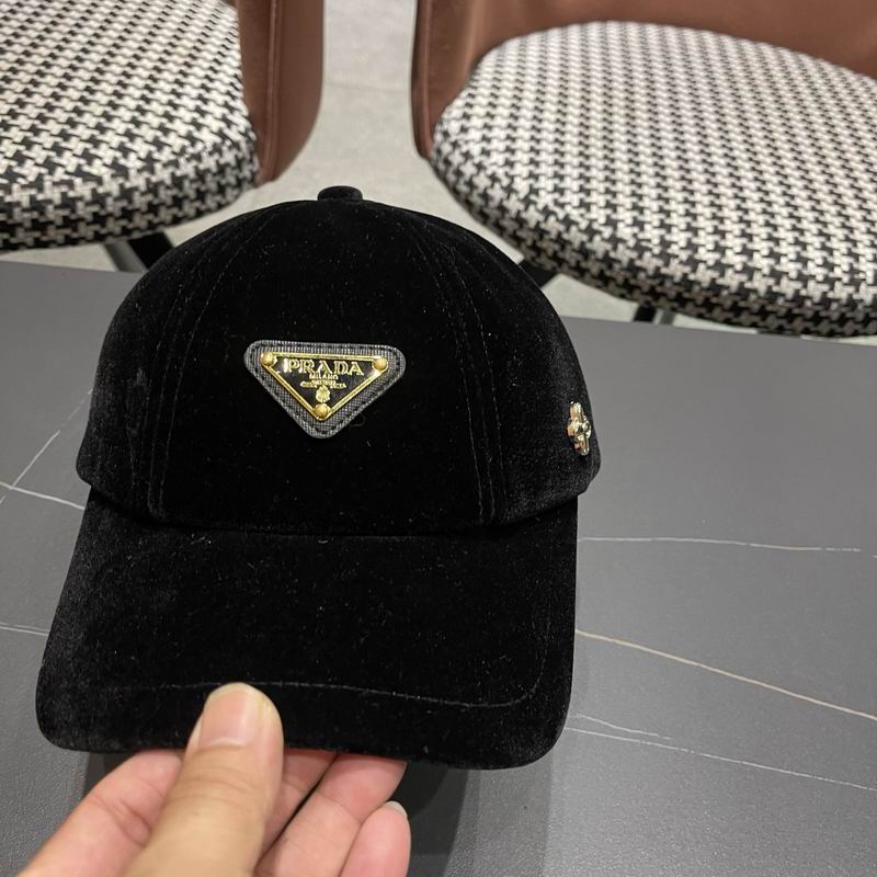 Prada Cap (698)