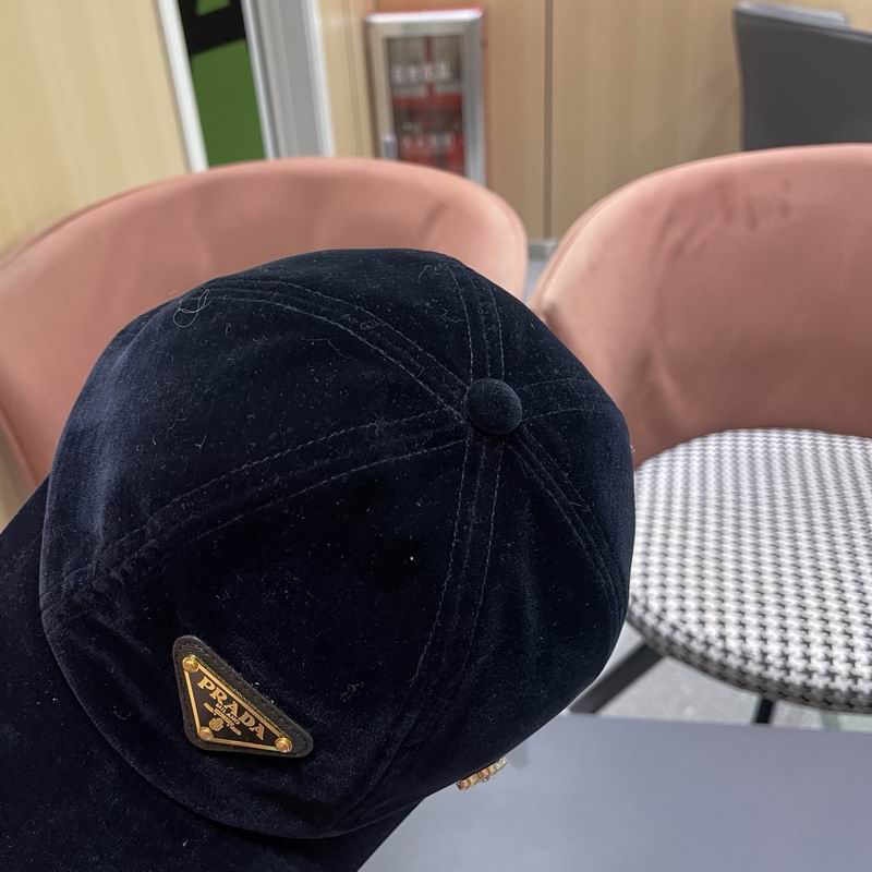 Prada Cap (706)