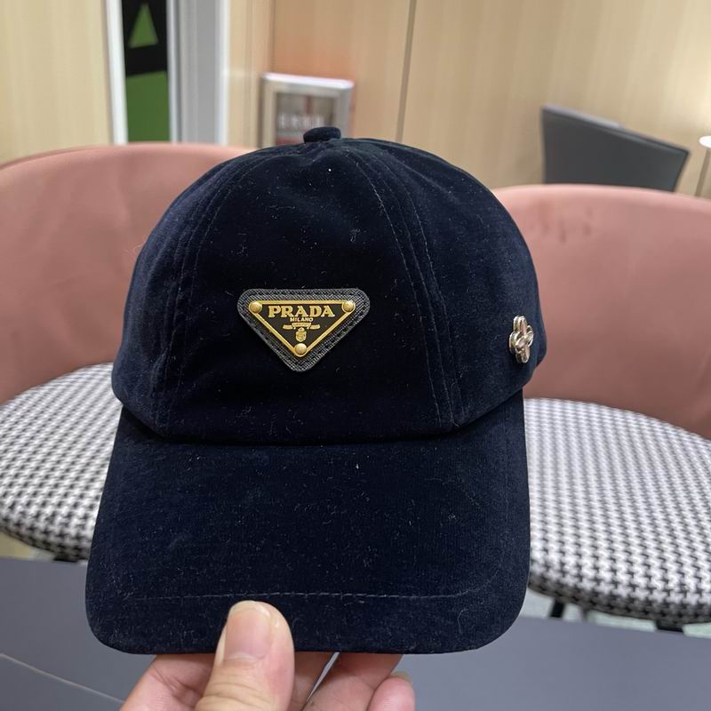 Prada Cap (709)