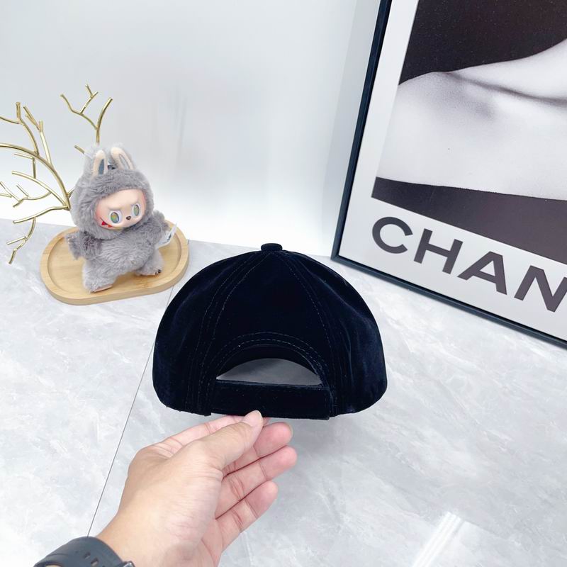 Prada Cap dx (301)
