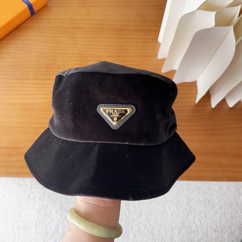 Prada Hat (1033)