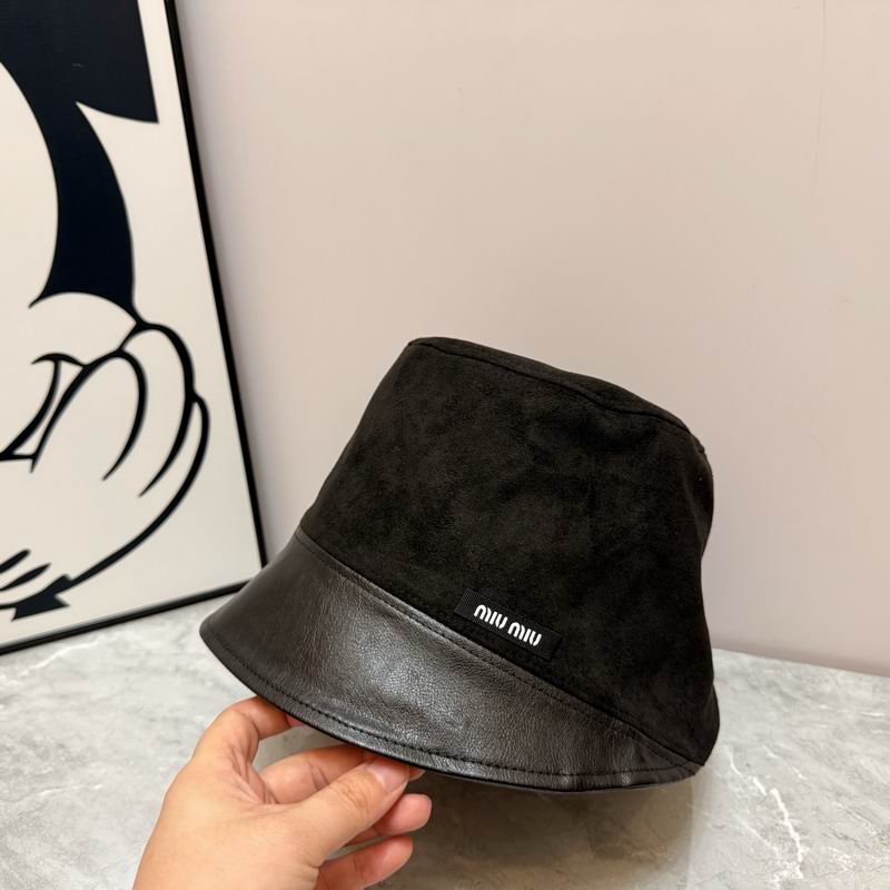 Prada Hat (685)