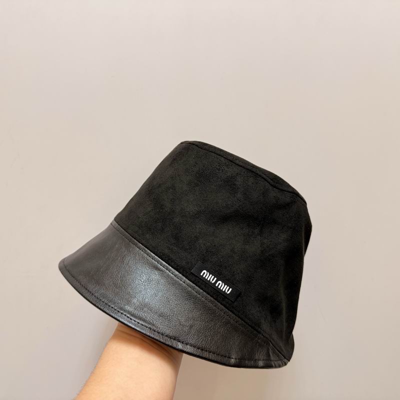 Prada Hat (689)