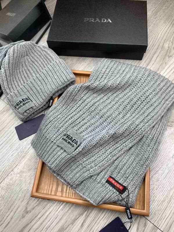 Prada Scarf Hat hm (44)