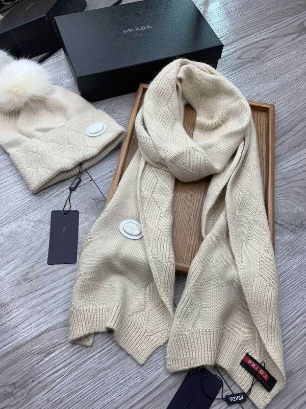 Prada Scarf Hat hm (84)