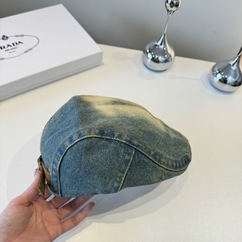 Prada beret (146)