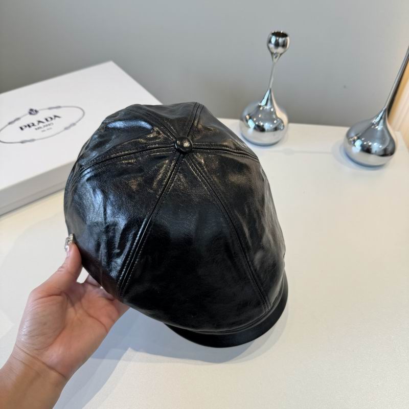 Prada beret (165)