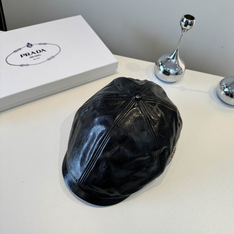 Prada beret (167)