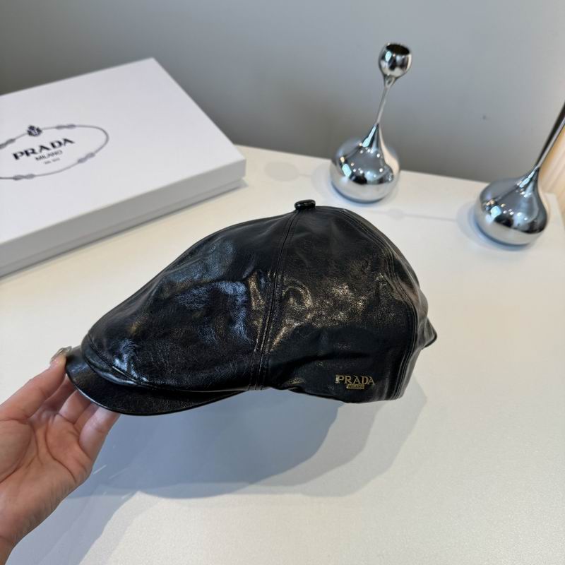 Prada beret (168)