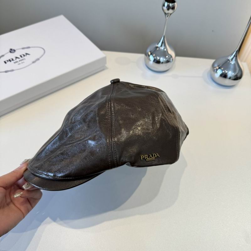 Prada beret (176)