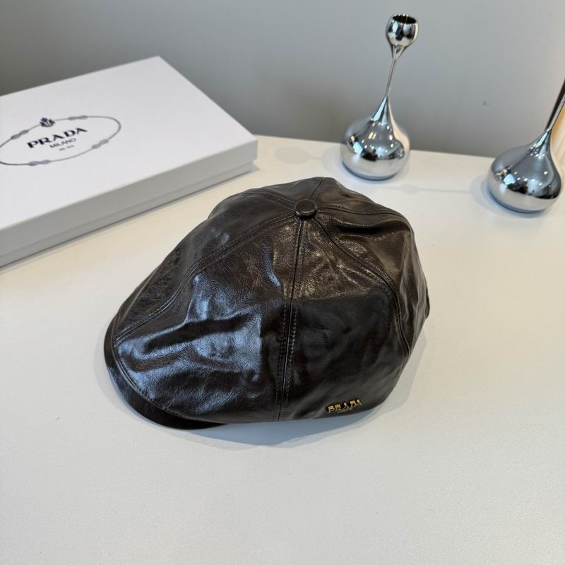 Prada beret (177)