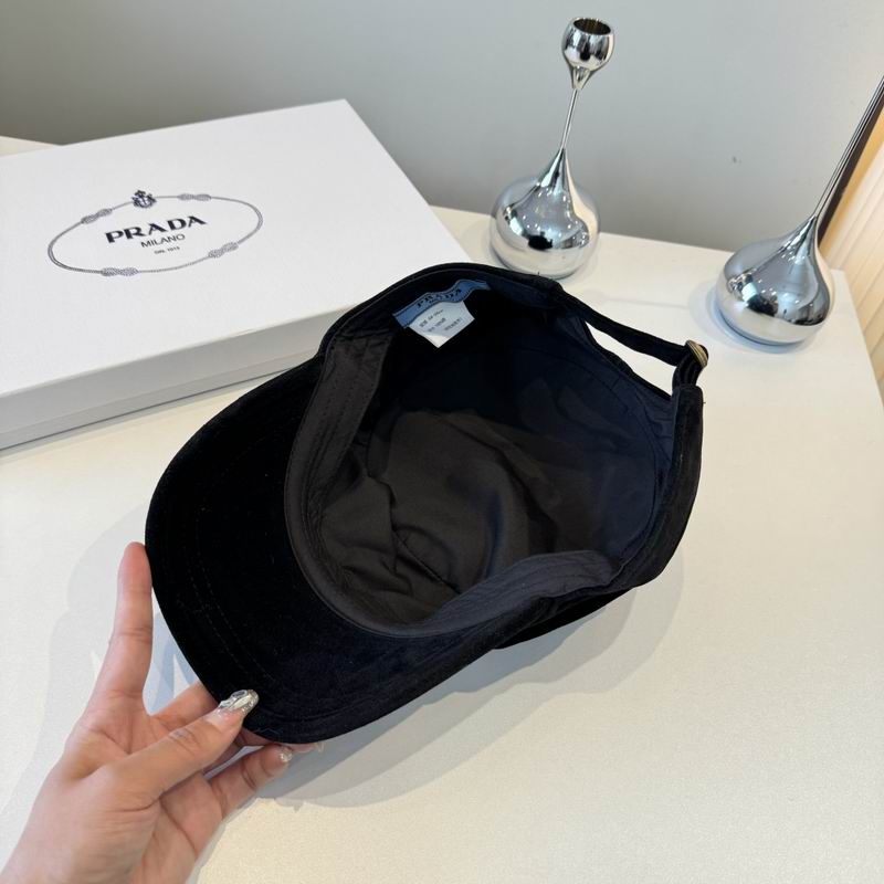 Prada cap (109)