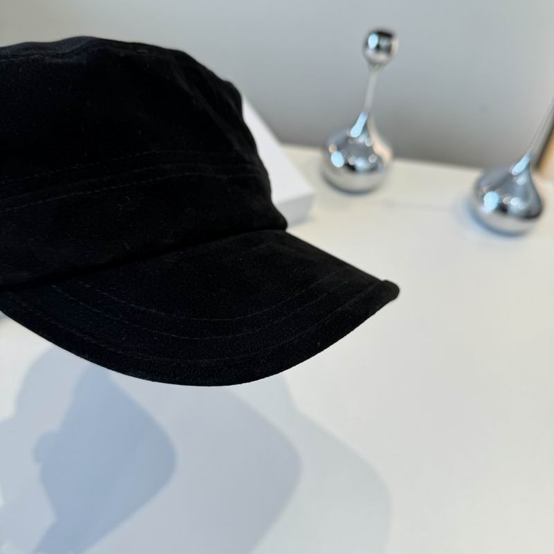 Prada cap (110)