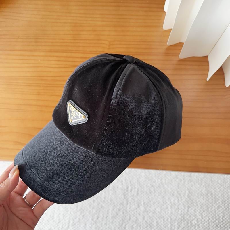 Prada cap (1396)