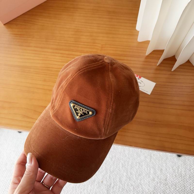 Prada cap (379)