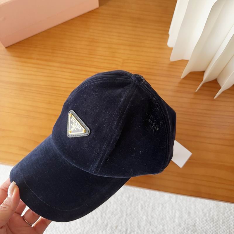 Prada cap (389)