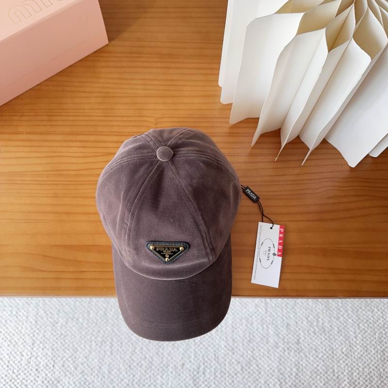 Prada cap (402)