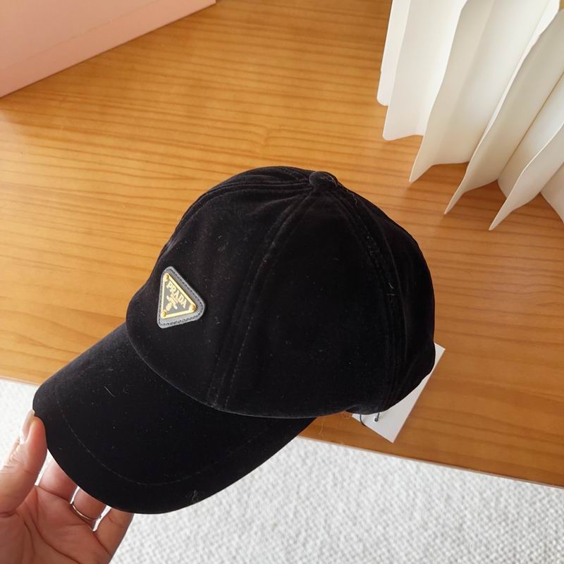 Prada cap (404)