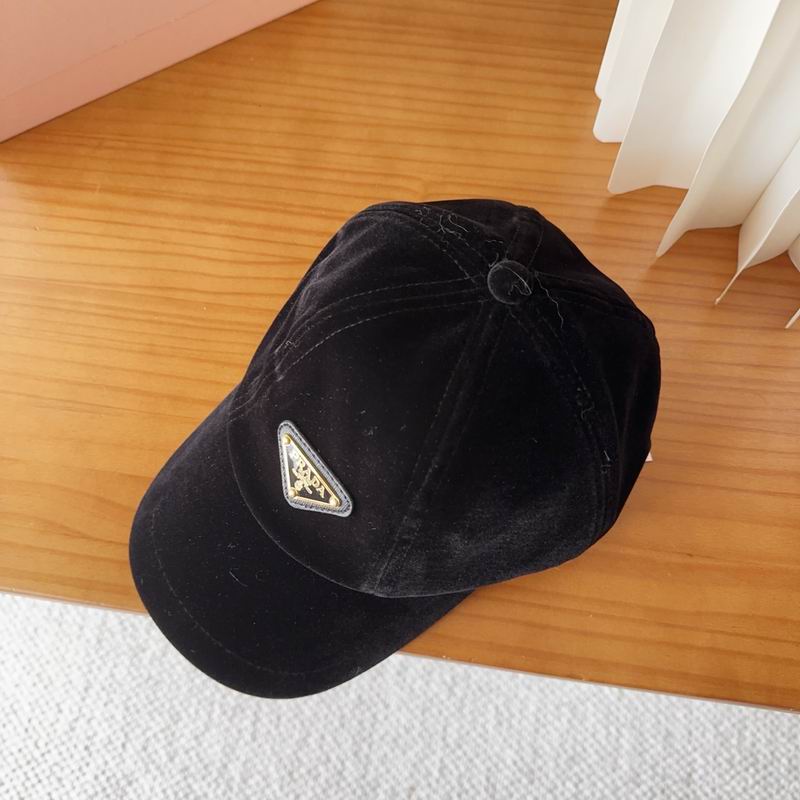 Prada cap (408)