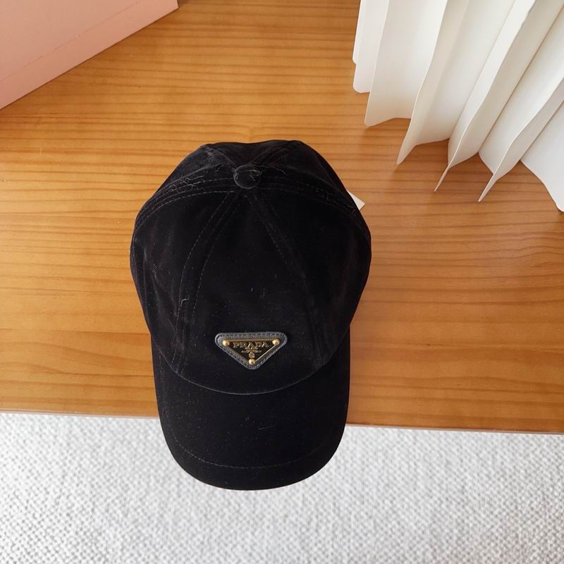 Prada cap (411)