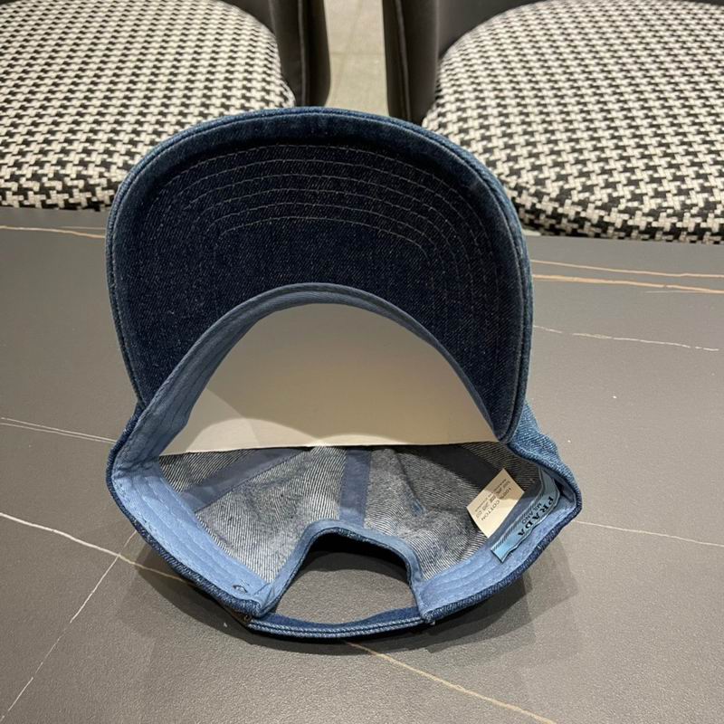 Prada cap (470)