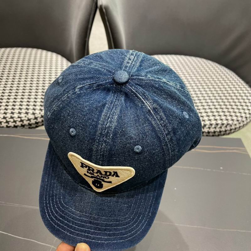 Prada cap (474)