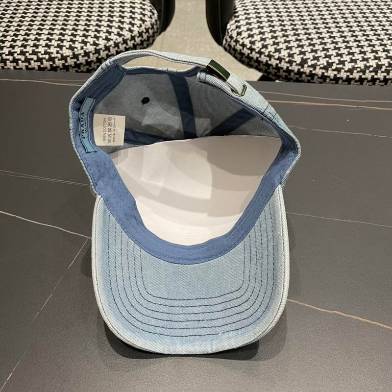Prada cap (482)