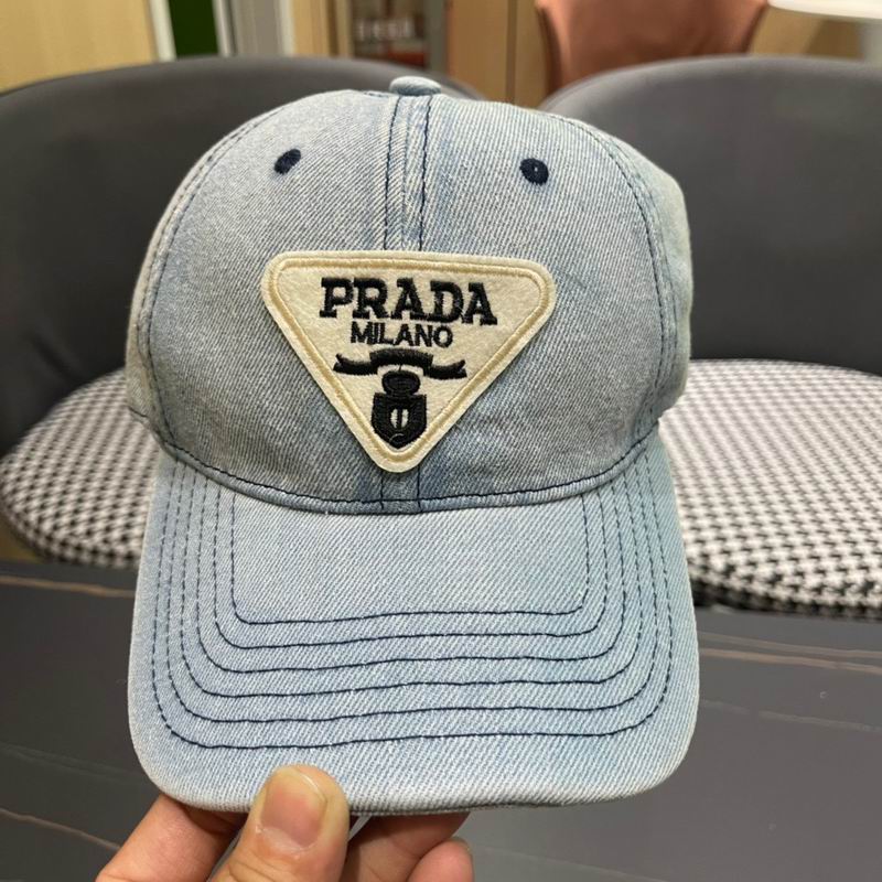 Prada cap (486)