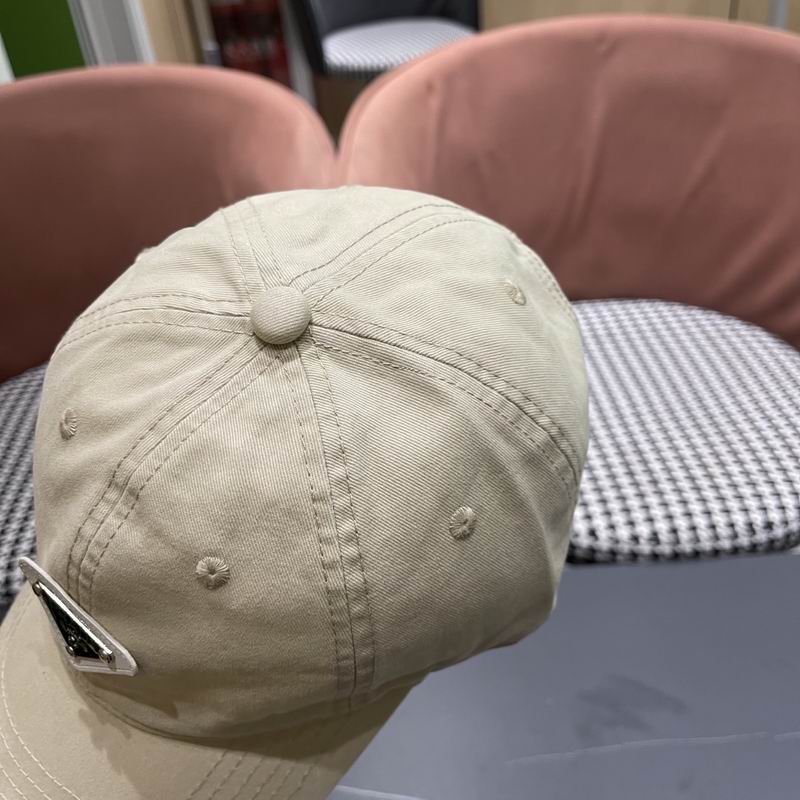 Prada cap (567)