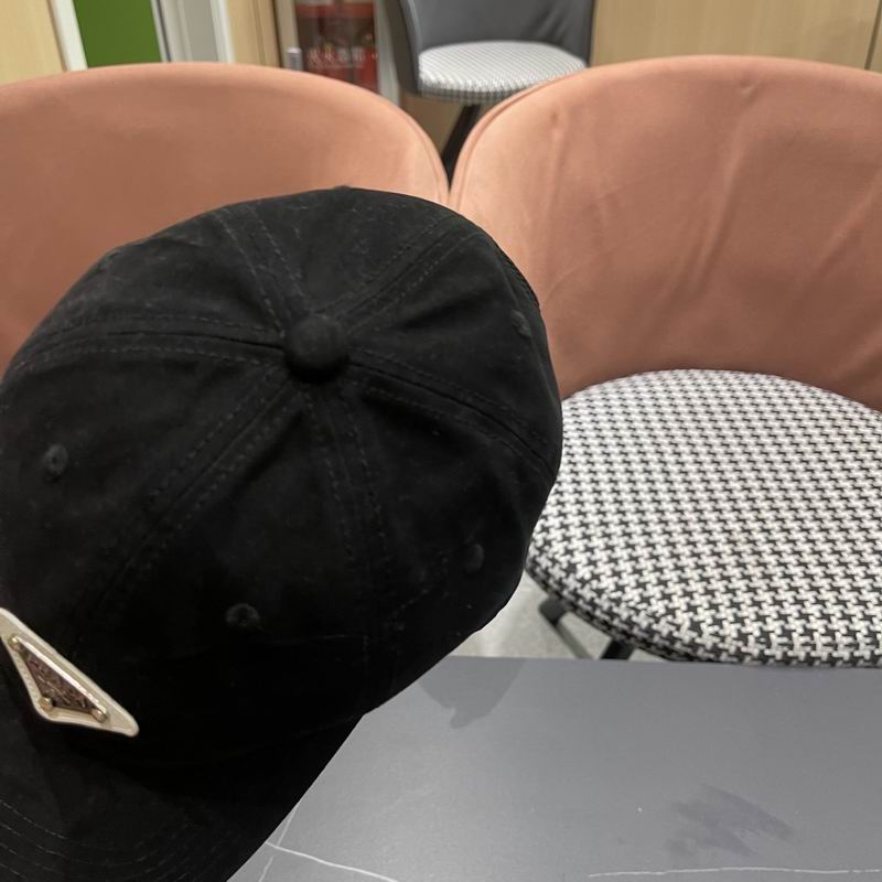 Prada cap (578)