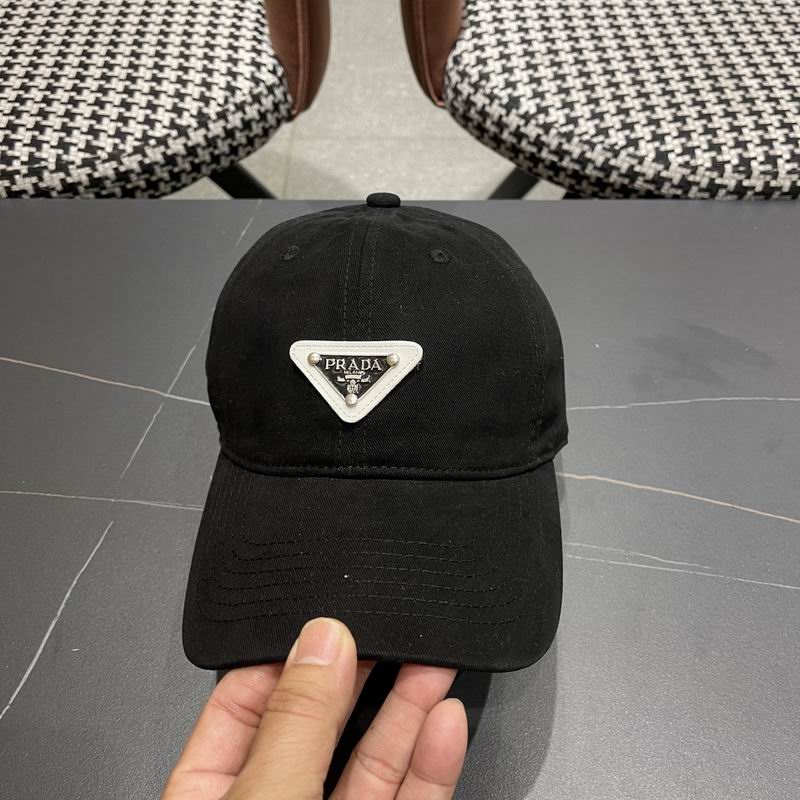 Prada cap (581)