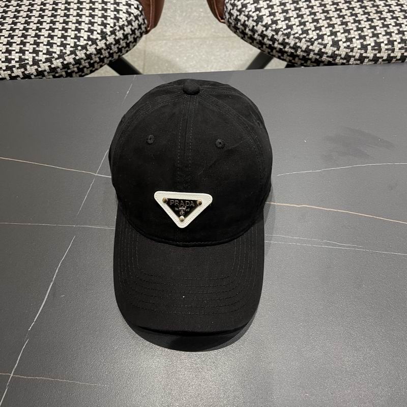 Prada cap (582)